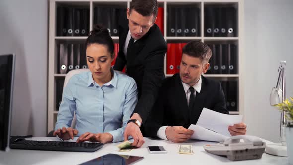 Boss Collect Some Money From Employee Visual. Like Per Cent From Salary alt