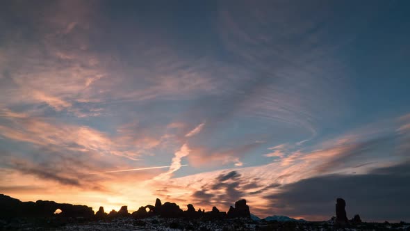 Time-lapse of colorful sunrise in Arches National Park alt