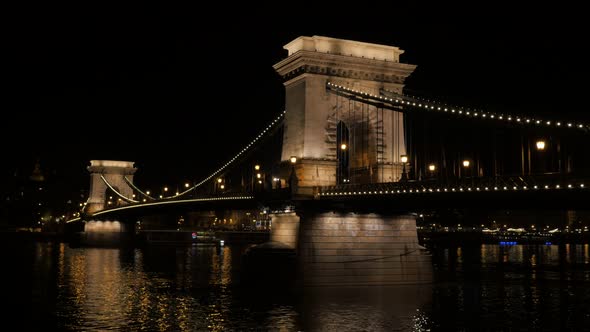 Szechenyi Chain Bridge  over river Danube  in Budapest Hungary  4K 2160p 30fps  UltraHD footage - Ch alt