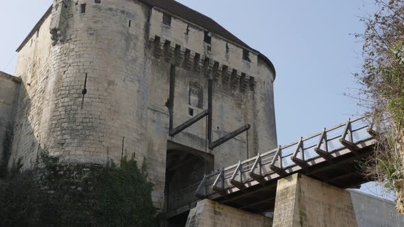 Ancient castle   drawbridge   and tower tilting 4K 2160p 30fps UltraHD video - Draw-bridge and stone alt