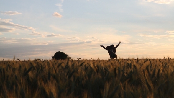 Man Running Wild Fail alt