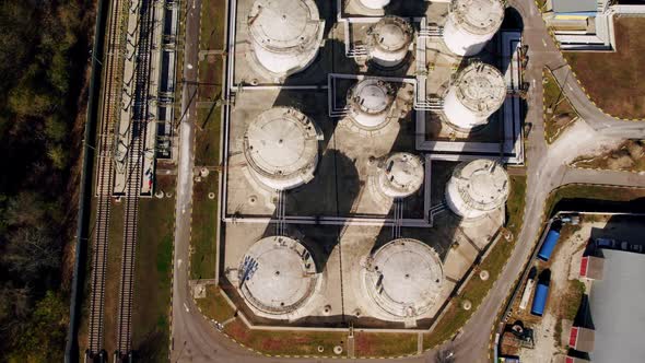 Storage of Liquid Petrol Fuel Chemical and Petrochemical Product Tank alt