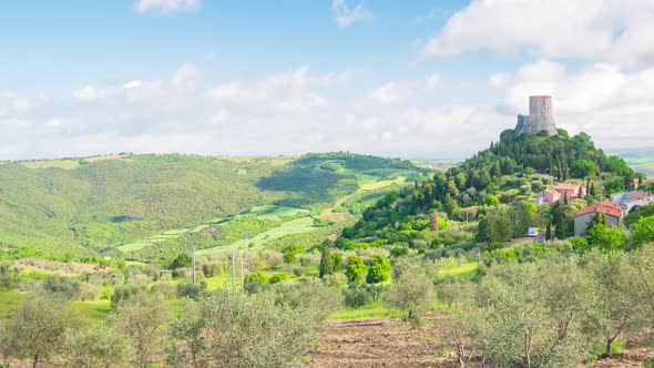 Time lapse: Rocca d'Orcia, a medieval village and fortress in Orcia Valley, Tuscany, Italy. The ston alt