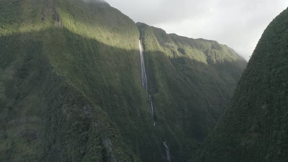 Aerial view of a waterfall (La Cascade Blanche), Saint Benoit, Reunion. alt