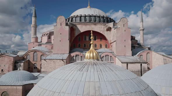 Aerial View of Hagia Sophia Mosque in Istanbul alt