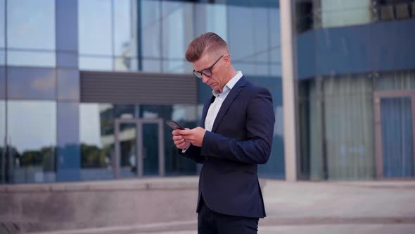 Business Businessman Celebrating Success Excited Caucasian Male Business Person Win Online Casino alt