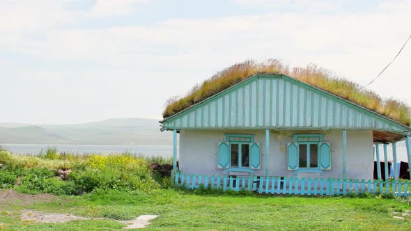 Traditional Georgian House By Paravani