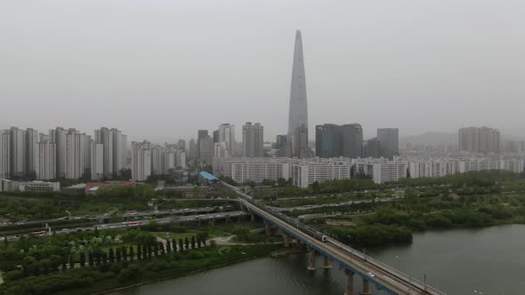 Seoul City Lotte Tower Olympic Bridge Traffic