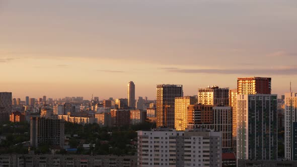 Gleam of the Sun at Sunset in the Clouds of Timelapse, Stock Footage