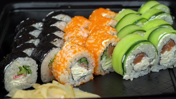 Sushi Roll on a Spinning Plate alt