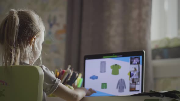 Online video conferencing lesson alt