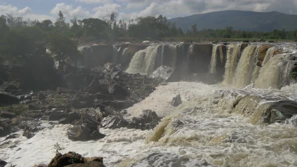 Panoramic view of  the top of the Fourteen Falls alt