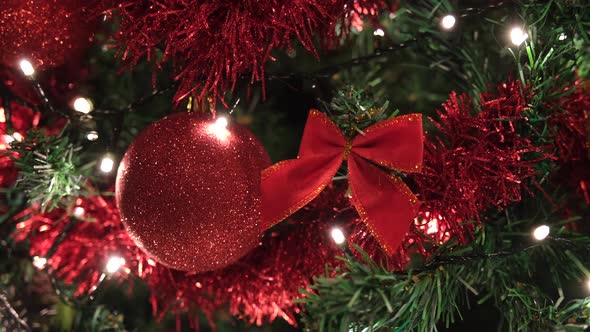 Christmas Decoration Red Ball Ribbon alt