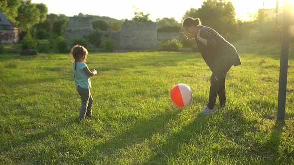 Summer Nature Happy Family Pregnancy Mother Day Pregnant Woman Mom with Two Toddler Children Playing