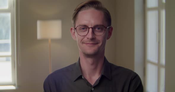 Young Happy Smiling Cheerful Caucasian Guy High School College University Teacher Standing in alt