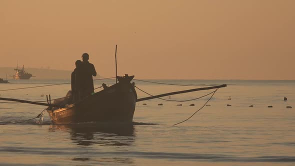 Fishermen and Early Morning In Vietnam 9