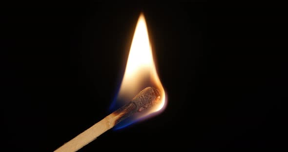 4K - Ignition of a Matchstick alt