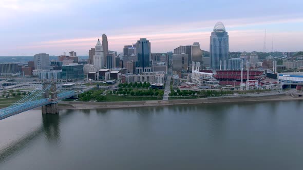 Cincinnati Skyline Stadiums - 4K alt
