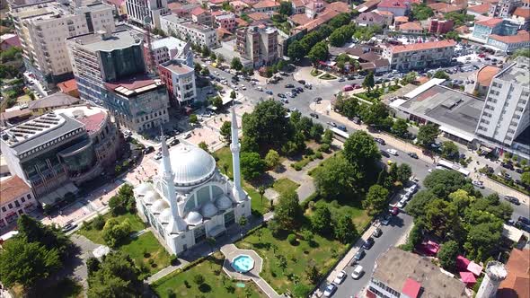 Ebu Beker Mosque in Shkod r City alt