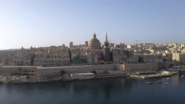 Aerial view of historical centre of Valletta with church dome,Malta. alt