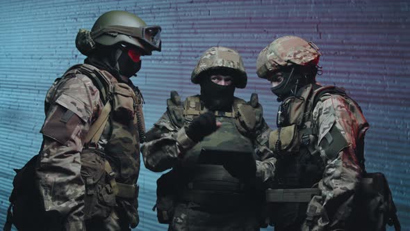 SWAT Team Preparing for Mission alt