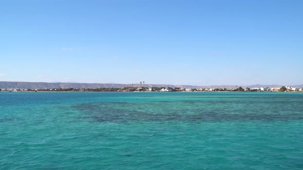 Coastline of the Red Sea in Egypt. alt