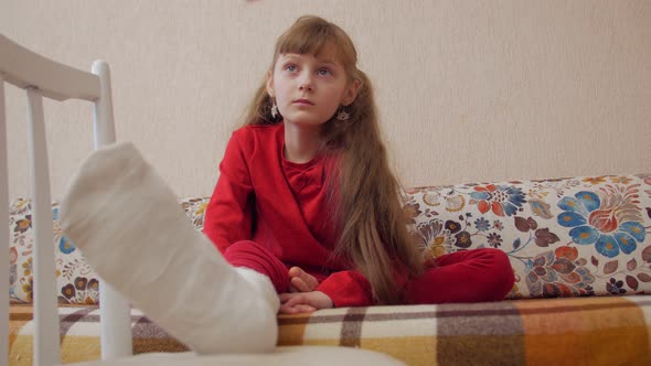 Plaster On A Foot alt