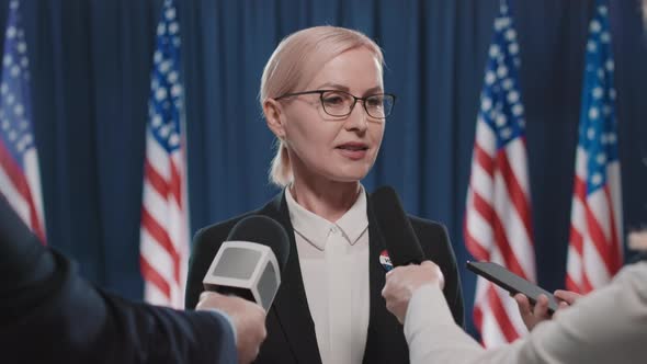 Answering Questions To Journalists alt