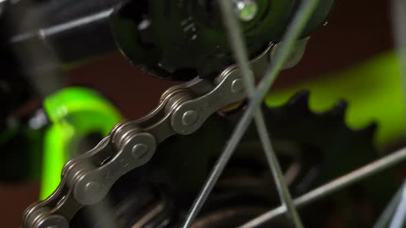 Bicycle Chain Tensioner