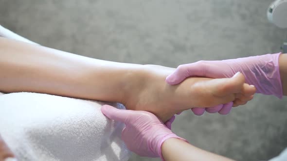 Foot or Leg Massage Session in Spa Center alt