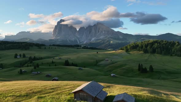 Sunrise on the Seiser Alm in the Dolomites mountains alt