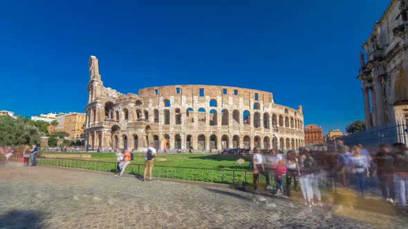The Colosseum or Coliseum Timelapse Hyperlapse, Also Known As the Flavian Amphitheatre in Rome alt