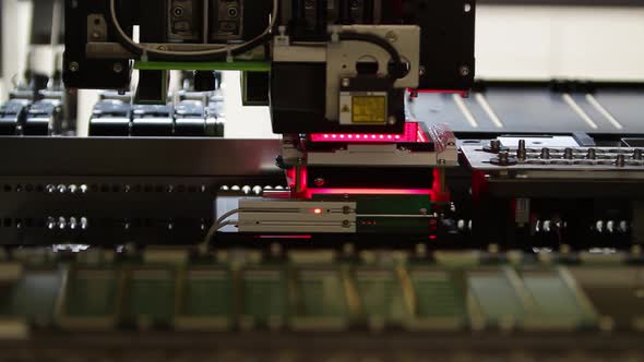 Automatic Pick and Place Machine for PCB Assembly, Surface Mount Technology. 4K Version. alt