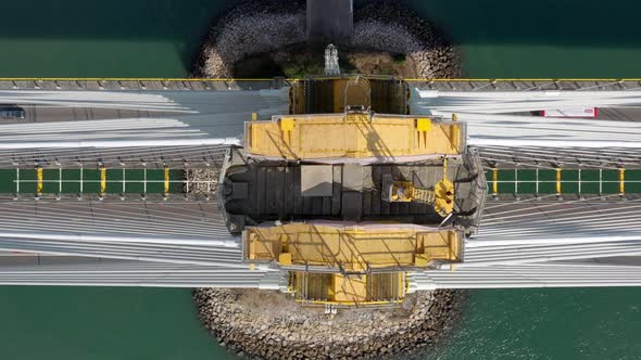 Ting Kau Bridge in Hong Kong alt