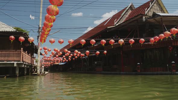 Damnoen Saduak Floating Market in Bangkok Thailand, Tourist Boat Trip Tour at the Famous Sightseeing alt