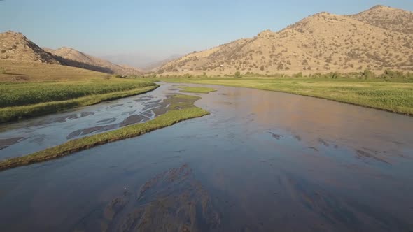 Drone over Lake Kaweah Recreation Area outside of Sequoia National Park, USA alt
