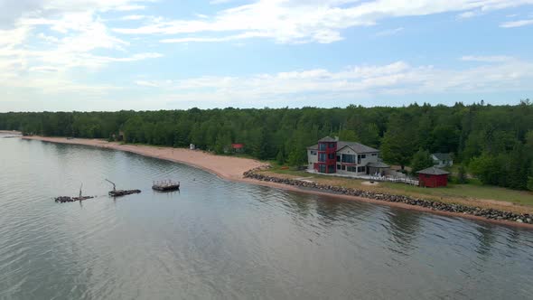 Beautiful lake house in Madeline island, wisconsin, perfect vacation home rental, travel alt