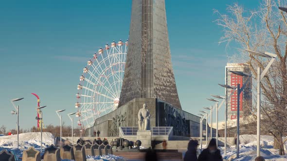 Statue of Konstantin Tsiolkovsky, Monument To the Conquerors of Space in Moscow, Russia alt