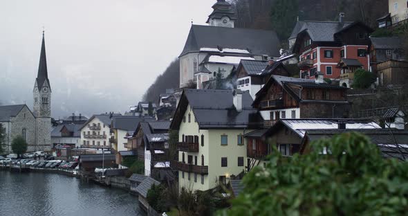 Foggy day in Hallstatt alt