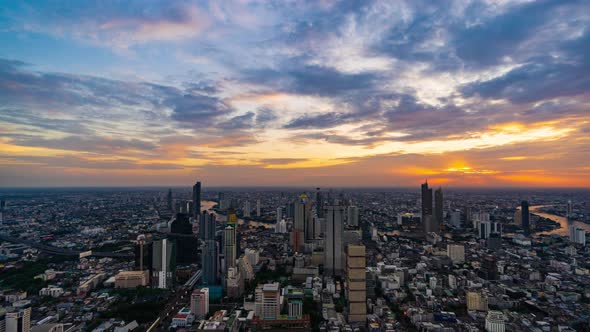day to night time lapse of Bangkok city with Chao Phraya River, Thailand alt
