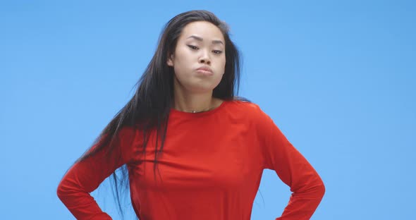 Young Woman Got Disappointed alt