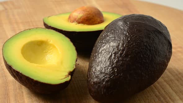 Avocado 3 alt