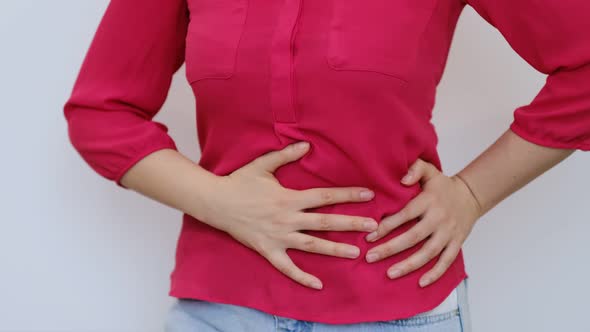 Woman Stomach Ache alt