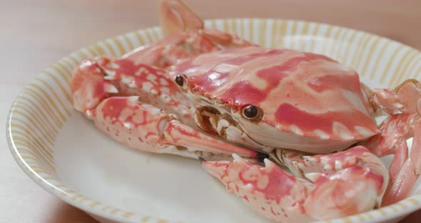 Chinese cuisine steamed Chaozhou frozen crab alt