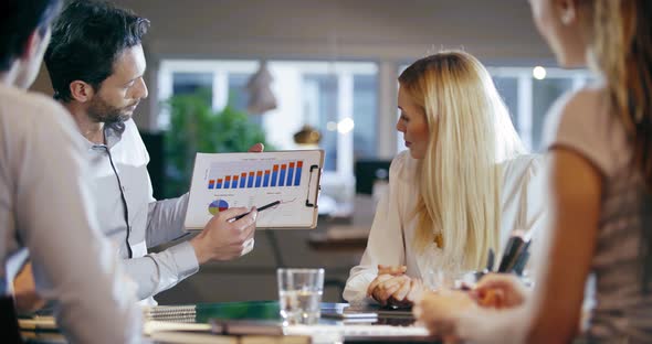 Corporate Business Team Work Meeting at Office alt