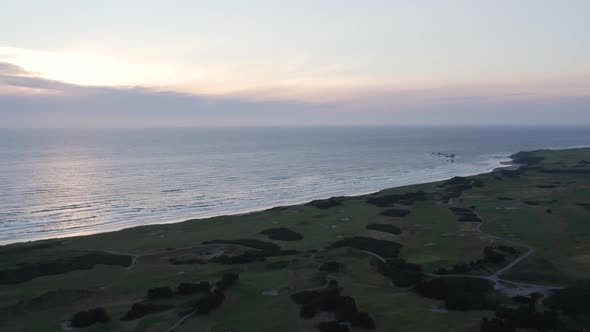 Gorgeous Sunset over the Links at Bandon Dunes Golf Course on Oregon Coast alt