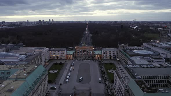 Crowd of People Visiting Famous Landmark alt