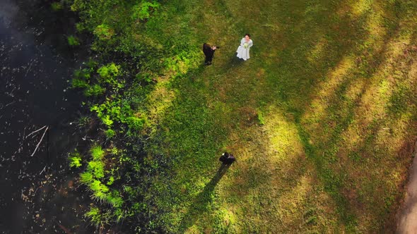 Beautiful Bride Pose Outdoors alt