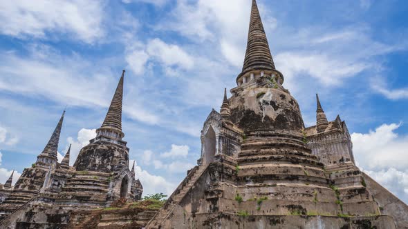Time-lapse of Ruins of pagoda of Wat Phra Si Sanphet temple in Ayutthaya historical park, Thailand
