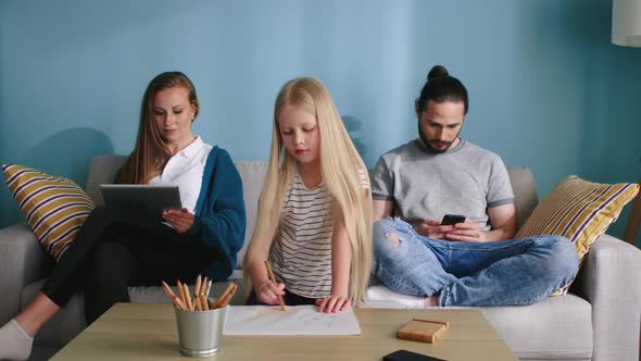 Family Leisure at Home alt